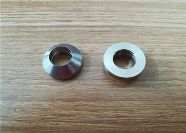 口を空ける/あくタイプは小さい機械部品、耐久の金属部品を機械で造りました